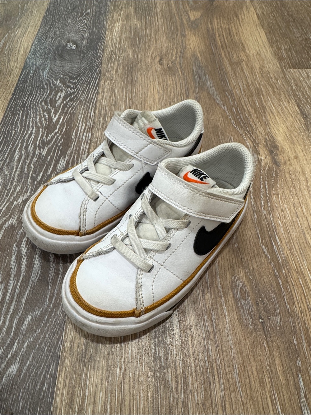 Kids Nike Court Legacy Shoes, size 9C